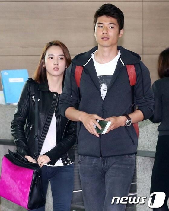 본문 이미지 - 배우 한혜진, 축구선수 기성용 부부가 축의금 6000만원을 기부한 것으로 알려졌다. © News1