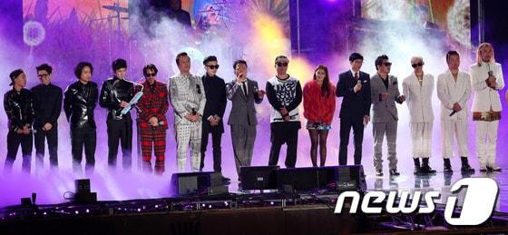 본문 이미지 - MBC &#39;무한도전-자유로 가요제&#39; 출연진. © News1   