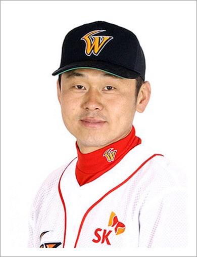 본문 이미지 - 은퇴를 선언한 SK 와이번스의 박경완.&#40;SK 와이번스 제공&#41; © News1 