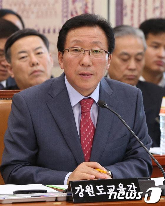 본문 이미지 - 민병희 강원도교육감.  © News1   송원영 기자