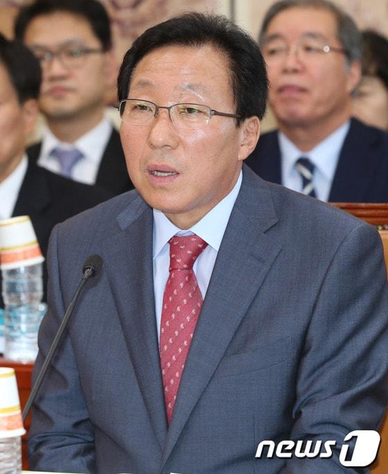 본문 이미지 - 민병희 강원도교육감. © News1   송원영 기자