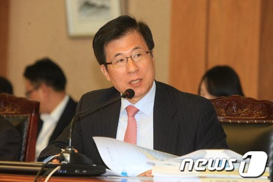 본문 이미지 - 민주당 신경민 최고위원.2013.10.23/뉴스1 © News1 김태성 기자