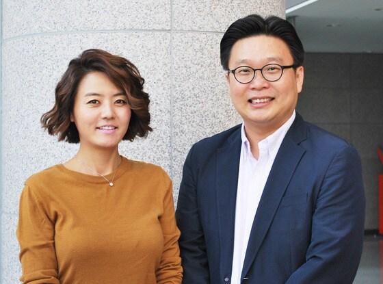 본문 이미지 - 손미나 전 아나운서와 서경덕 성신여대 교수(서 교수 제공). © News1  