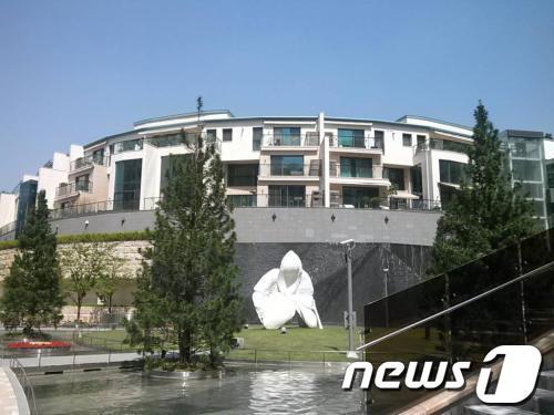 본문 이미지 - 서울 용산구 한남동 '한남더힐'© News1 