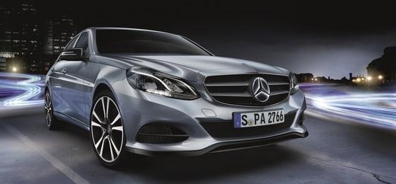 본문 이미지 - 일루미네이티드 메르세데스 스타(메르세데스-벤츠 코리아 제공). © News1  