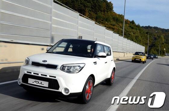 본문 이미지 - 기아차 올뉴 쏘울 시승 모습(기아자동차 제공)© News1
