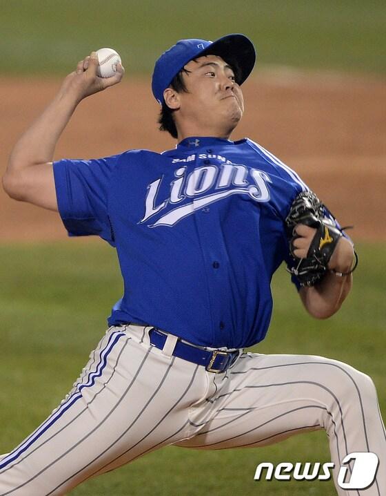 본문 이미지 - 삼성 라이온즈 안지만. 2013.10.29/뉴스1 © News1   손형주 기자