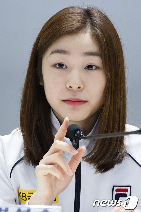 본문 이미지 - 12월 크로아티아의 자그레브에서 열리는 &#39;골든 스핀 오브 자그레브&#39;에 출전하기로 결정한 김연아&#40;23&#41;. . 2013.10.30/뉴스1 © News1   유승관 기자