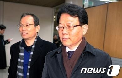 본문 이미지 - 김광수 전 FIU 원장.(오른쪽)/뉴스1 © News1 안은나 기자 