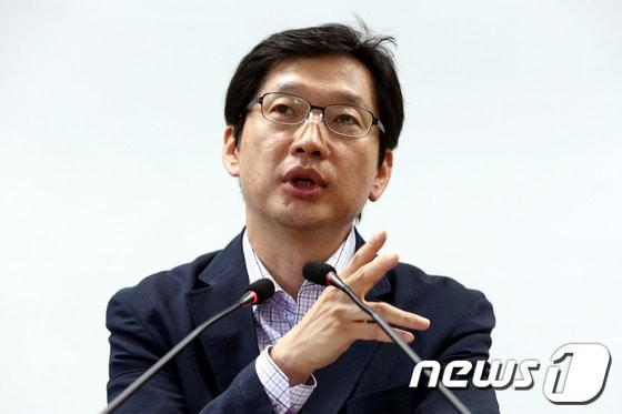 본문 이미지 - 노무현 정부에서 대통령연설기획비서관을 지낸 김경수 노무현재단 봉하사업본부장. © News1 이광호 기자