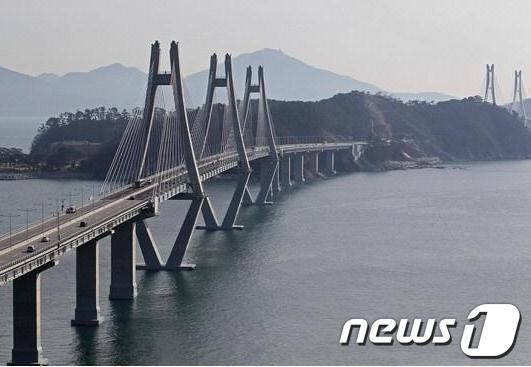본문 이미지 - 거가대교 전경. ⓒ News1 DB