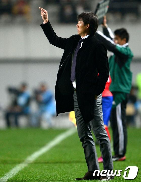 본문 이미지 - 홍명보 감독. 2013.11.15/뉴스1 © News1   박정호 기자