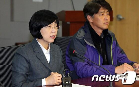 본문 이미지 - 이정희 통합진보당 대표. 2013.11.25/뉴스1 © News1   허경 기자