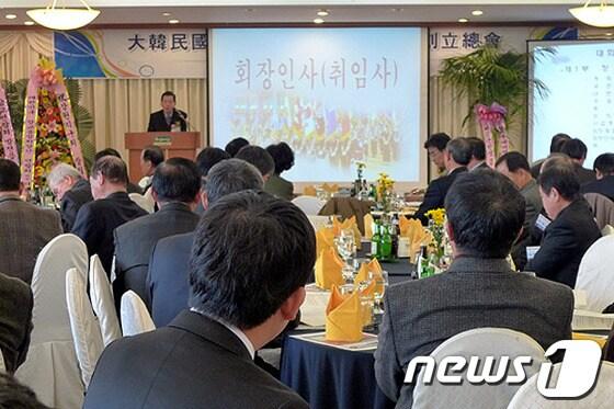 본문 이미지 - 정용섭 폴리텍Ⅲ대학 학장이 26일 춘천 세종호텔에서 열린 대한민국 예비역장교단 연합회 강원지구 회장에 선출됐다.(사진제공=한국폴리텍대학 춘천캠퍼스) 2013.11.26/뉴스1 © News1  