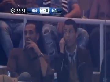 본문 이미지 - 격투기 스타 바다 하리(왼쪽)와 크리스티아누 호날두(유투브 캡쳐). © News1  