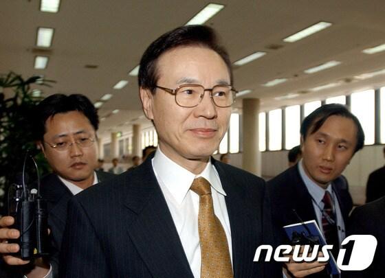 본문 이미지 - 일본판 NSC&#40;국가안전보장회의&#41; 초대 사무국장 야치 쇼타로. ©AFP=News1 