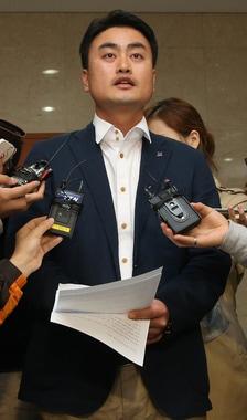 본문 이미지 - 홍성규 통합진보당 대변인. 2013.11.5/뉴스1 © News1   송원영 기자