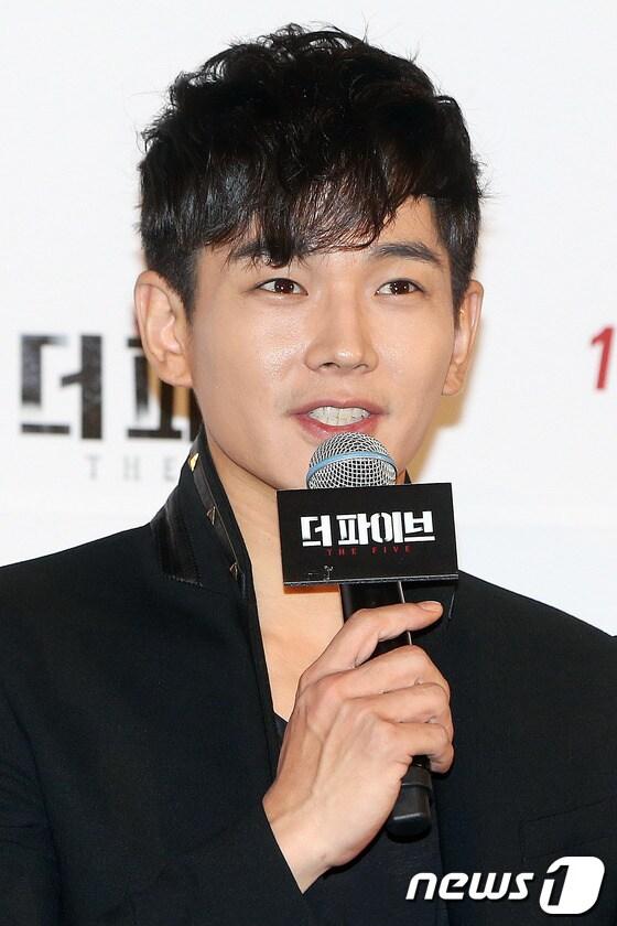 본문 이미지 - 배우 온주완이 세월호 사고에 1000만원을 기부했다. /뉴스1 © News1   