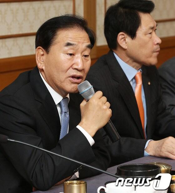 본문 이미지 - 이재오 새누리당 의원. 2013.11.8/뉴스1 © News1 오대일 기자