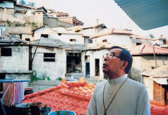 본문 이미지 - 고 김수환 추기경을 기록한 다큐멘터리 영화 '그 사람 추기경'이 제작된다(마운틴픽처스 제공). © News1  