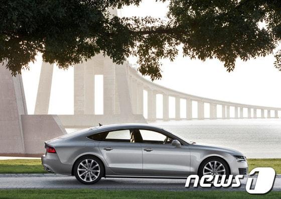 본문 이미지 - 아우디 A7 측면모습(아우디코리아 제공)© News1  