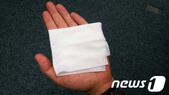 본문 이미지 - 시중에서 판매되는 물티슈 23개 제품에서 유해물질이 검출된 것으로 밝혀졌다. © News1  