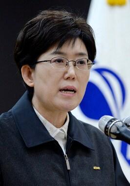 본문 이미지 - 최연혜 코레일 사장이 9일 오전 서울 용산구 코레일 서울본부 대강당에서 대국민 호소문을 발표하고 있다.이날 최 사장은 전국철도노조 총파업 돌입과 관련해 