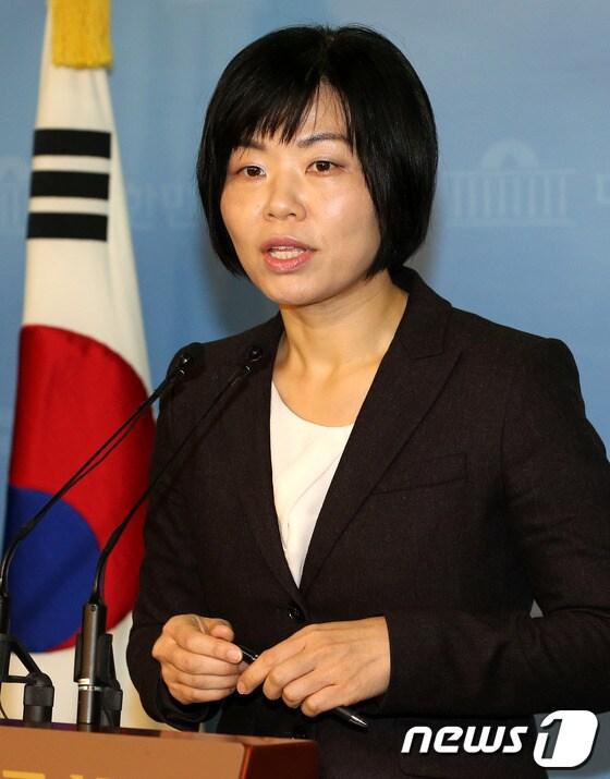 본문 이미지 - 민현주 새누리당 대변인. /뉴스1 © News1 이종덕 기자