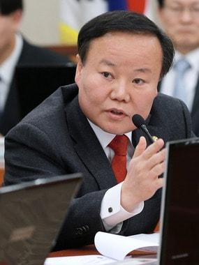 본문 이미지 - 새누리당 김재원 의원. 2013.3.6/뉴스1 © News1   오대일 기자