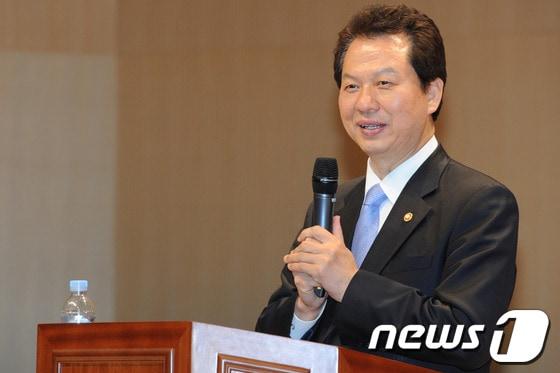 본문 이미지 - 서남수 교육부 장관. © News1 김용빈 기자
