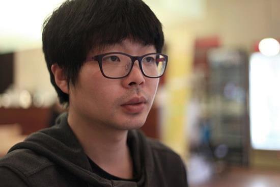 본문 이미지 - 신간 '청춘을 위한 나라는 없다'의 저자 한윤형씨(30)(제공=한윤형). © News1  