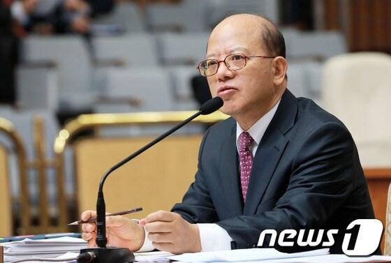 본문 이미지 - 박한철 헌법재판소장 후보자. 2013.4.9/뉴스1 © News1   오대일 기자