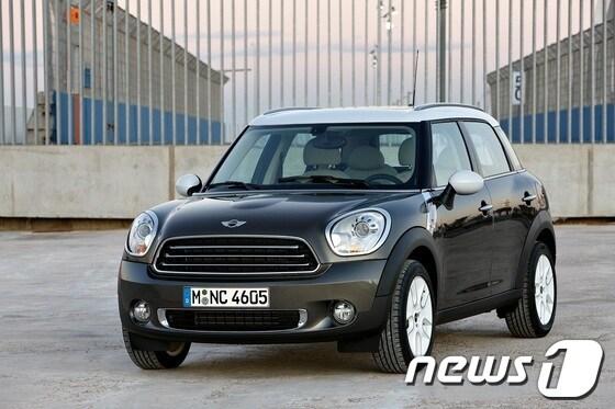 본문 이미지 - 미니 쿠퍼 D SE 컨트리맨(사진제공=BMW코리아)© News1  