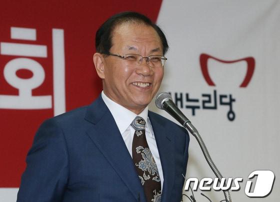 본문 이미지 - 황우여 새누리당 대표.2013.5.13/뉴스1 © News1 송원영 기자