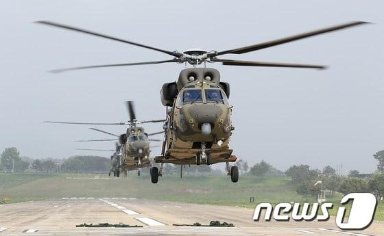 본문 이미지 - 육군이 운용 중인 KUH-1 ‘수리온’ 기동헬기. 2013.5.22/뉴스1