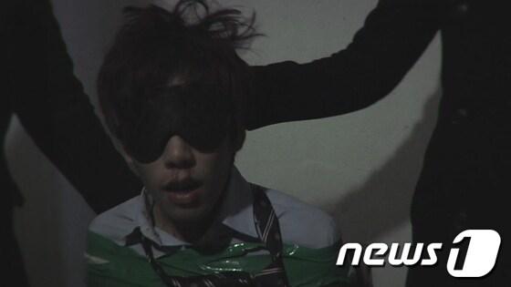본문 이미지 - 안소웅 감독의 '침묵하라 2013'© News1 