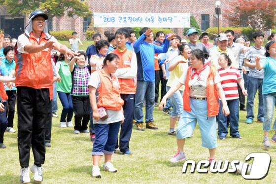 본문 이미지 - 원주시 천사들의 집에서 24일 10시 '근로장애인 어울 한마당'이 진행되고 있다© News1 윤창완 기자 