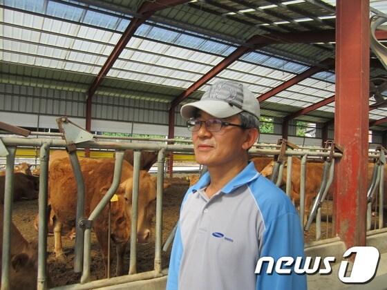 본문 이미지 - '거기한우' 농장주인 고봉석씨./사진제공=전남도© News1 