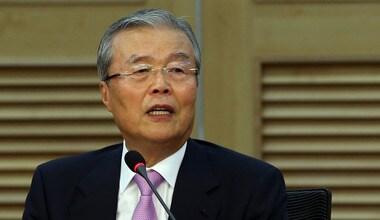 본문 이미지 - 김종인 전 대통령 경제수석이 29일 오전 서울 여의도 국회 의원회관 세미나실에서 열린 &#39;혁신과 정의의 나라&#39; 정례 포럼에서 인사말을 하고 있다. 2013.5.29/뉴스1 © News1 송원영 기자