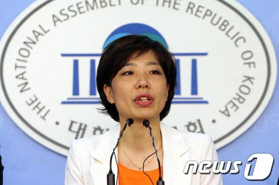 본문 이미지 - 배재정 민주당 대변인. /뉴스1 © News1   허경 기자