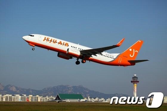 본문 이미지 - 제주항공 B737-800 항공기(사진제공=제주항공)© News1