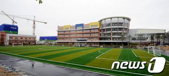 본문 이미지 - 18일 원주여고 이전공사 현장 2013.6.18/뉴스1 © News1 김종길 기자