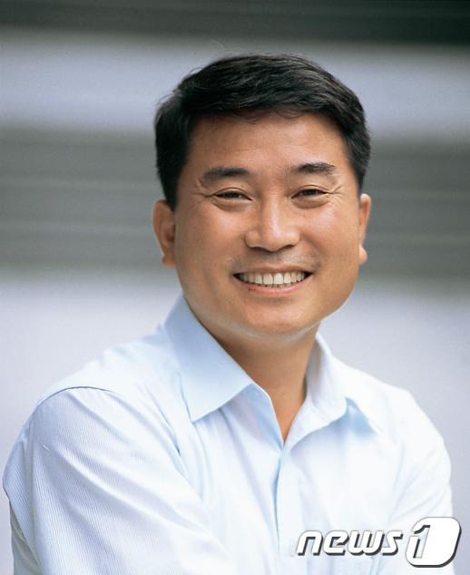 본문 이미지 - 18일 공식 출범한 대통령 소속 청년위원회 초대 위원장에 남민우(51) 다산네트웍스 대표이사가 임명됐다. (뉴스1 DB) 2013.6.18/뉴스1 © News1 