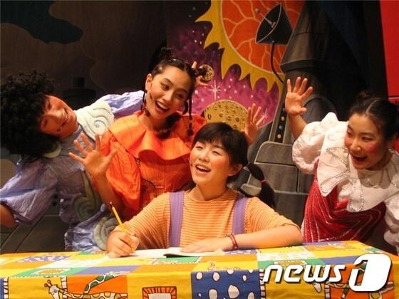본문 이미지 - 뮤지컬 '베티의 과학여행' 한 장면. © News1 