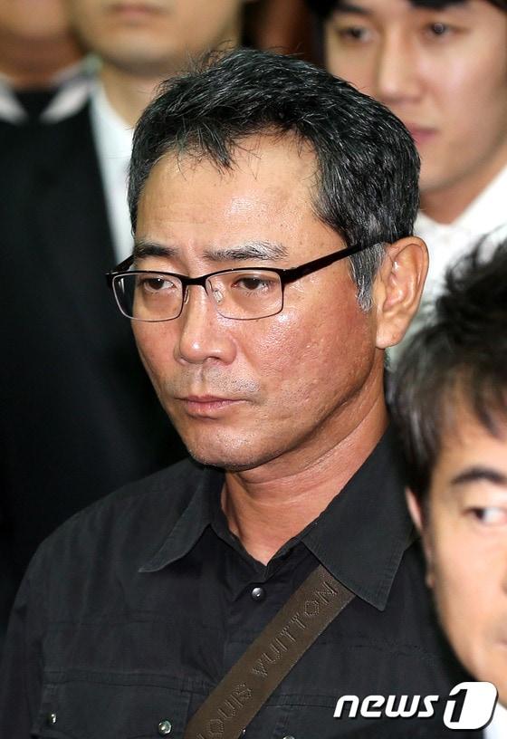 본문 이미지 - 개그맨 이봉원.2013.6.23머니투데이/뉴스1 © News1   (서울=뉴스1)윤선미 인턴기자