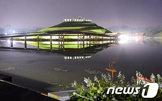 본문 이미지 - 2013순천만 국제정원박람회장 야경© News1 서순규 기자