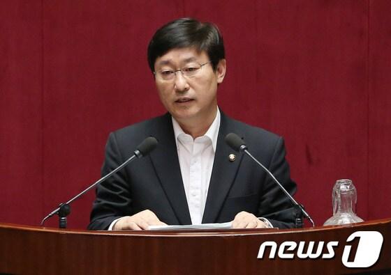 본문 이미지 - 박범계 민주당 의원. 2013.6.27/뉴스1 © News1   송원영 기자