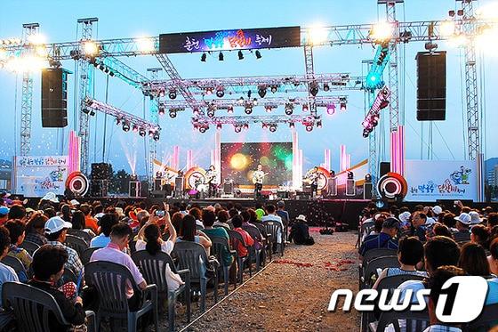 본문 이미지 - 춘천 막국수닭갈비축제 자료사진.ⓒ News1 DB