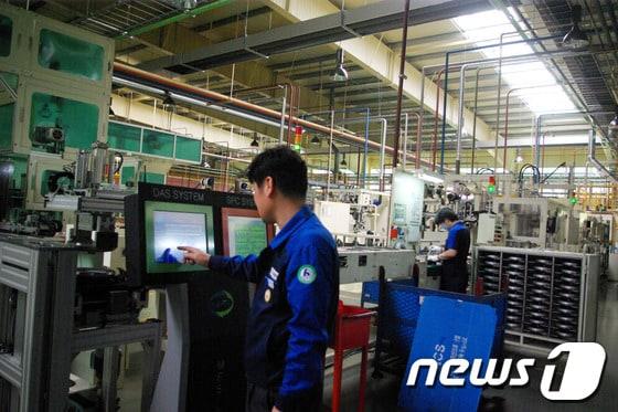본문 이미지 - 한국파워트레인 성서 공장© News1   류종은 기자