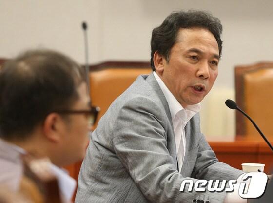 본문 이미지 - 정진후 정의당 의원.© News1   송원영 기자